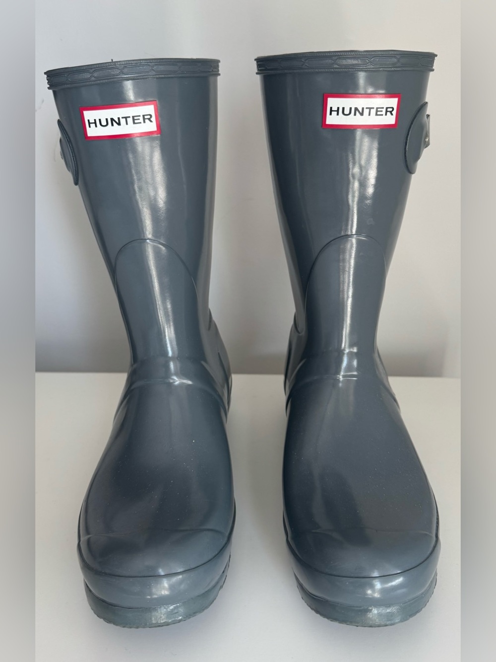 Hunter Original Short Rain Boots Gray + Knit Boot Socks | Size 8 Like New